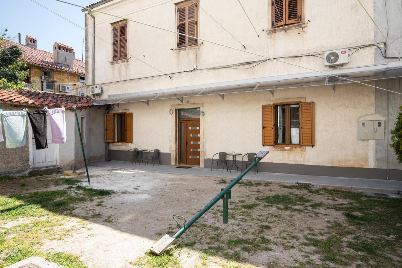 Centar City Pula Apartments Экстерьер фото